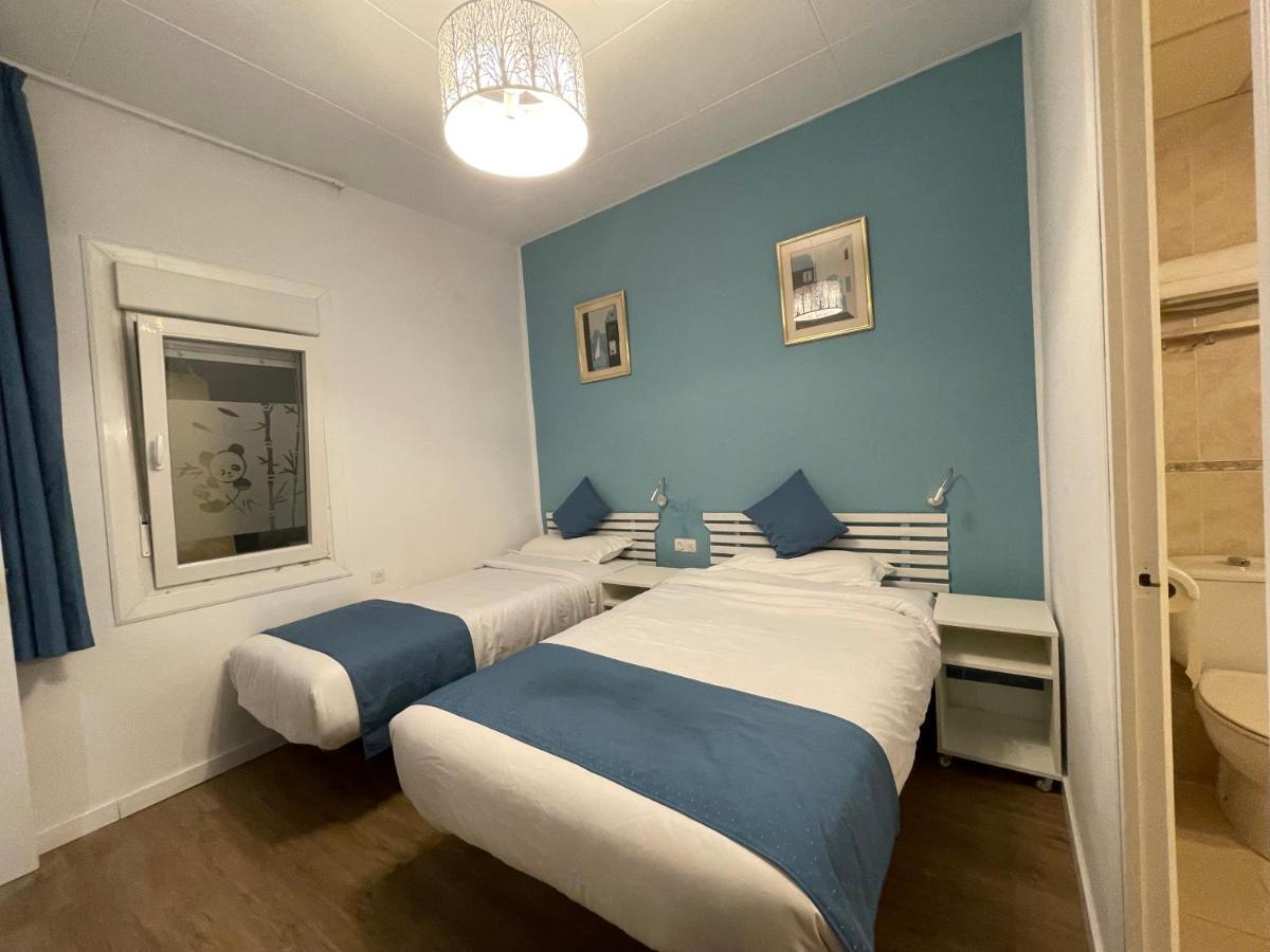 Pension Bertolin Барселона Экстерьер фото